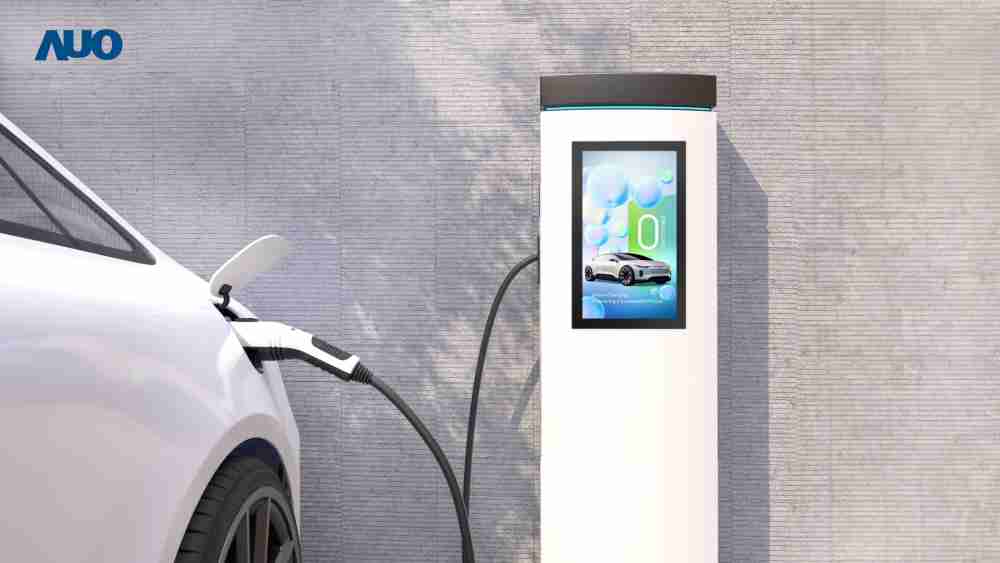 友達〝EVSE車用充電樁解決方案〞專為電動汽車充電樁設計，，，，具有高亮度、、、、克服戶外艱難環境的耐溫、、耐紫外線等特性，，，並搭載散熱性及擴充性強的高效能工業電腦，，，，可實現人機互動訴求，，，如資訊顯示、、、支付等應用